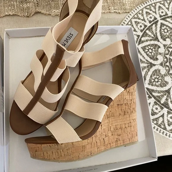 Steve Madden Wedge Heel - Picture 8 of 8